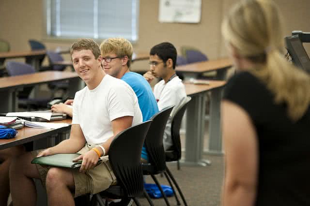 How do I choose the right essay type for my assignment?